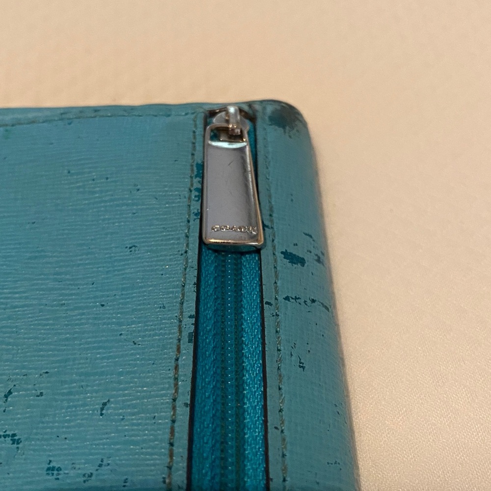 Coach Turquoise Blue Rectangular Vintage Fix-Up Distressed Project Wallet - Picture 6 of 13